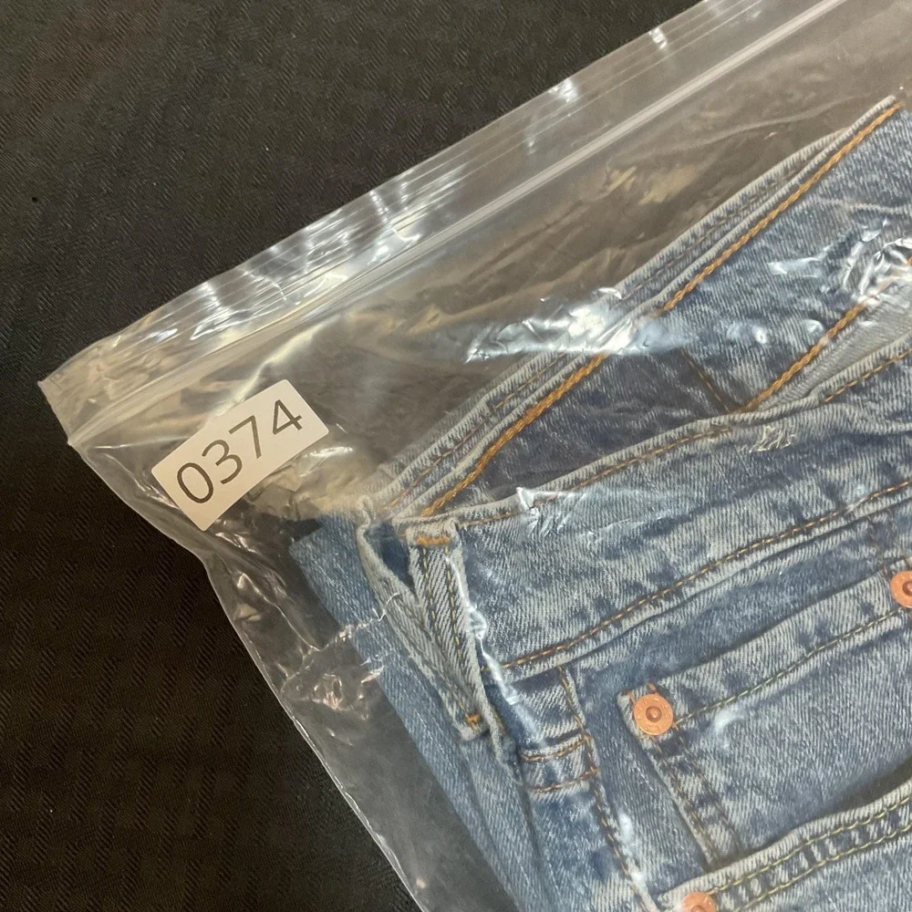 Levi's‎ 541 Jeans Mens 30x25(true) Light Wash Blue Taper Waterless Distressed
